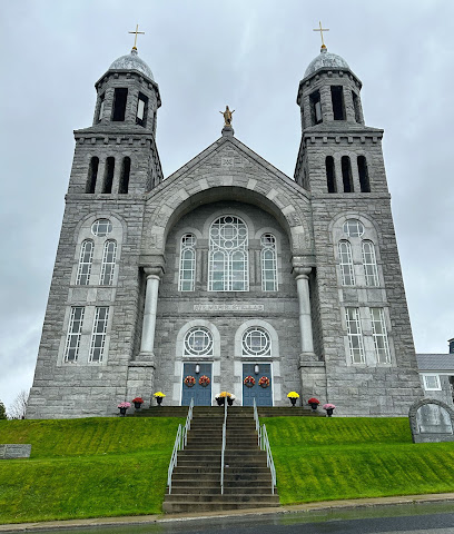 (Newport) Mater Dei Parish (St. Mary Star of the Sea Church)