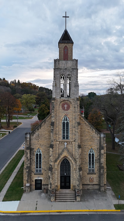 (Mazomanie) Holy Cross Parish (St. Barnabas Church)