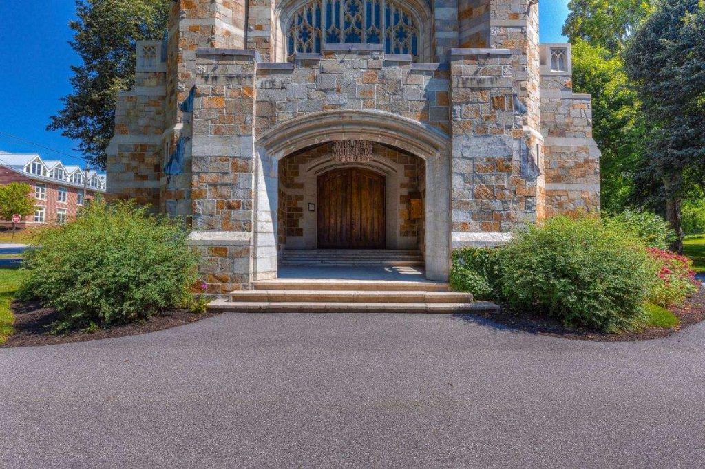 (Lewiston) Bates College
